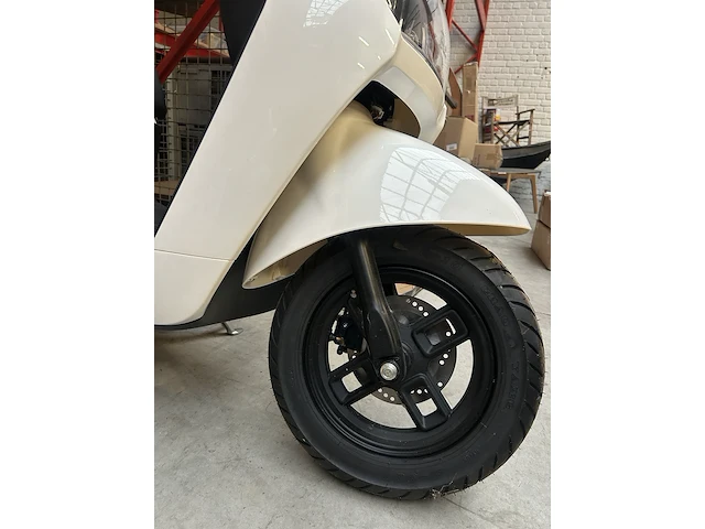 Elektrische scooter 25 km p/u edrive - afbeelding 2 van  10