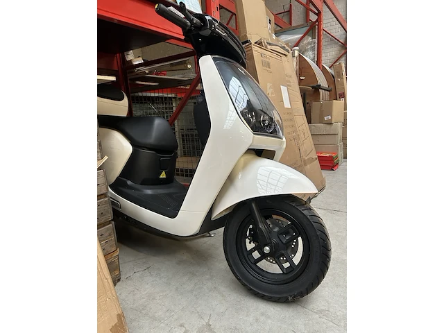 Elektrische scooter 25 km p/u edrive - afbeelding 3 van  10