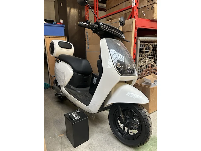 Elektrische scooter 25 km p/u edrive - afbeelding 1 van  9