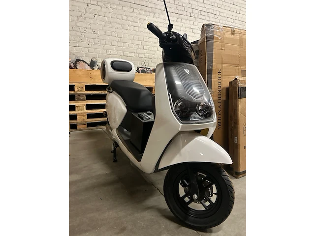 Elektrische scooter 25km/u edrive, milano, wit - afbeelding 1 van  9
