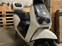 Elektrische scooter 25km/u edrive, milano, wit - afbeelding 1 van  9