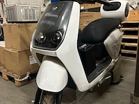 Elektrische scooter 25km/u edrive, milano, wit - afbeelding 2 van  9