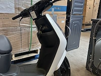 Elektrische scooter 25km/u edrive, wit - afbeelding 2 van  7