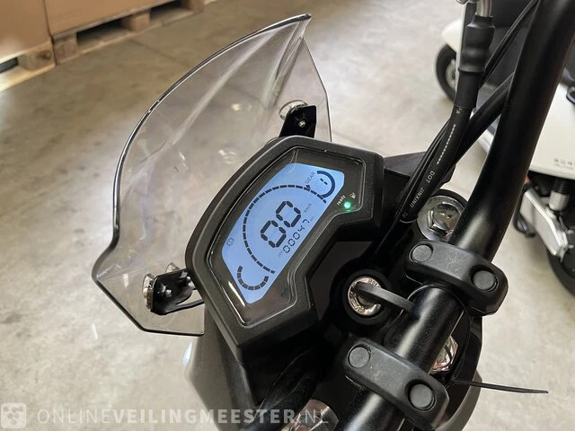 Elektrische scooter 45 km p/u edrive, raptor, zwart - afbeelding 11 van  13