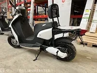 Elektrische scooter 80 km p/u edrive, wit - afbeelding 3 van  9