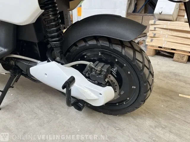 Elektrische scooter 80 km p/u edrive, wit - afbeelding 4 van  9