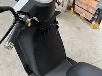 Elektrische scooter 80 km p/u edrive, wit - afbeelding 5 van  9