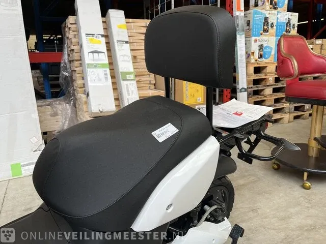 Elektrische scooter 80 km p/u edrive, wit - afbeelding 6 van  9
