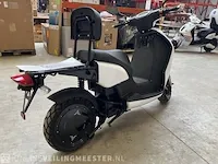Elektrische scooter 80 km p/u edrive, wit - afbeelding 8 van  9