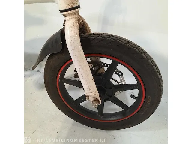 Elektrische scooter dyu - afbeelding 17 van  17