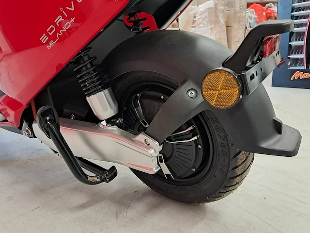 Elektrische scooter e-drive, milano, 45 km/uur - afbeelding 2 van  17