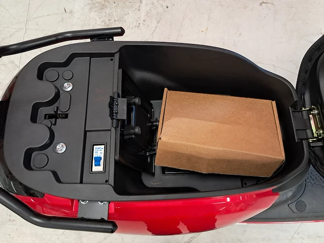 Elektrische scooter e-drive, milano, 45 km/uur - afbeelding 6 van  17