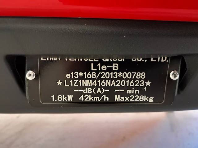 Elektrische scooter e-drive, milano, 45 km/uur - afbeelding 9 van  17