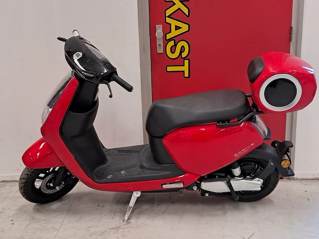 Elektrische scooter e-drive, milano, 45 km/uur - afbeelding 10 van  17