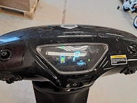 Elektrische scooter e-drive, milano, 45 km/uur - afbeelding 14 van  17