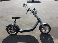 Elektrische scooter, grijs / chroom, bouwjaar 2021 - afbeelding 6 van  11