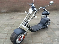 Elektrische scooter, grijs / chroom, bouwjaar 2021 - afbeelding 10 van  11