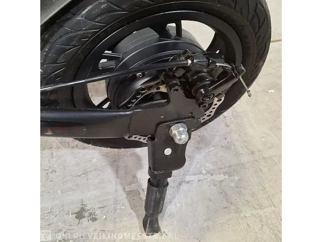 Elektrische scooter i-tronic - afbeelding 15 van  15