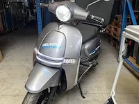 Elektrische scooter met bezorgkoffer (demontabel) edrive, torino - afbeelding 2 van  14