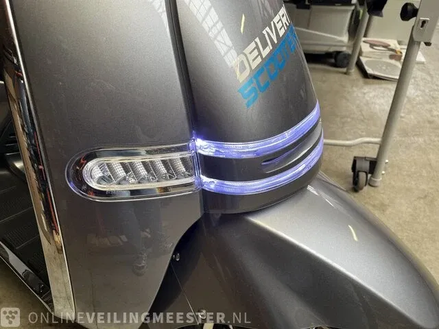 Elektrische scooter met bezorgkoffer (demontabel) edrive, torino - afbeelding 9 van  14