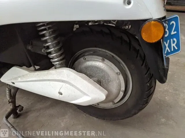 Elektrische scooter qwic - afbeelding 7 van  10