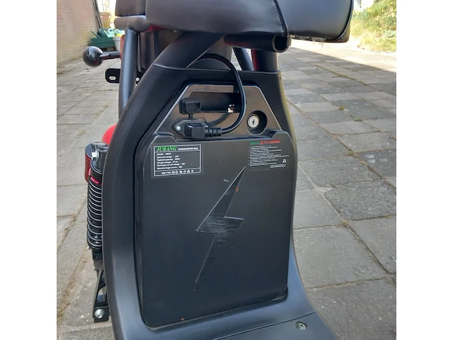 Elektrische scooter, rood, bouwjaar 2021 - afbeelding 4 van  14