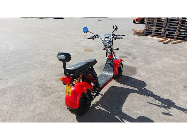Elektrische scooter, rood, bouwjaar 2021 - afbeelding 10 van  14