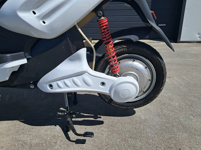 Elektrische scooter, seeyes, wit - afbeelding 9 van  19