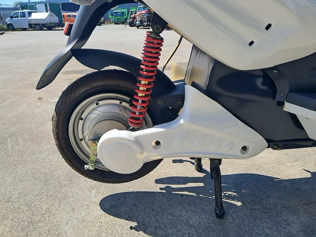 Elektrische scooter, seeyes, wit - afbeelding 10 van  19