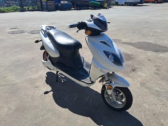 Elektrische scooter, seeyes, wit - afbeelding 17 van  19
