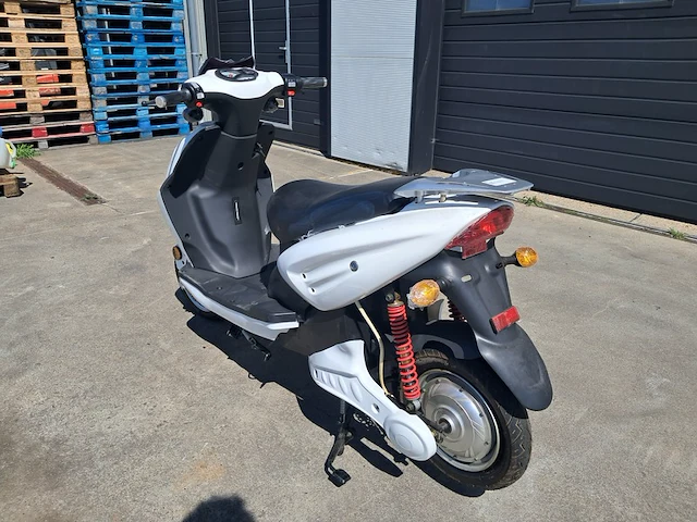 Elektrische scooter, seeyes, wit - afbeelding 13 van  19