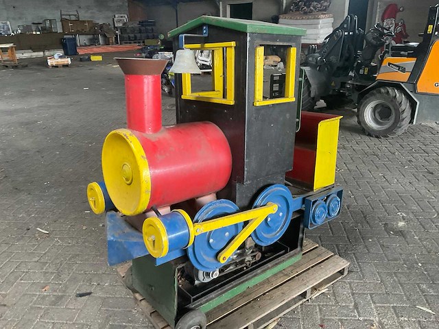 Elektrische speel trein - afbeelding 1 van  13