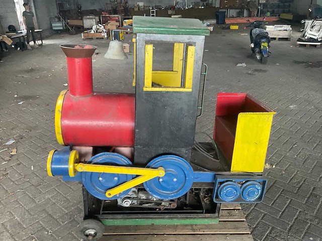 Elektrische speel trein - afbeelding 12 van  13