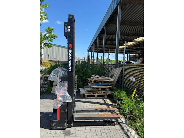 Elektrische stapelaar (defect), ep equipment, est122 - afbeelding 1 van  3