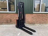 Elektrische stapelaar - afbeelding 11 van  17
