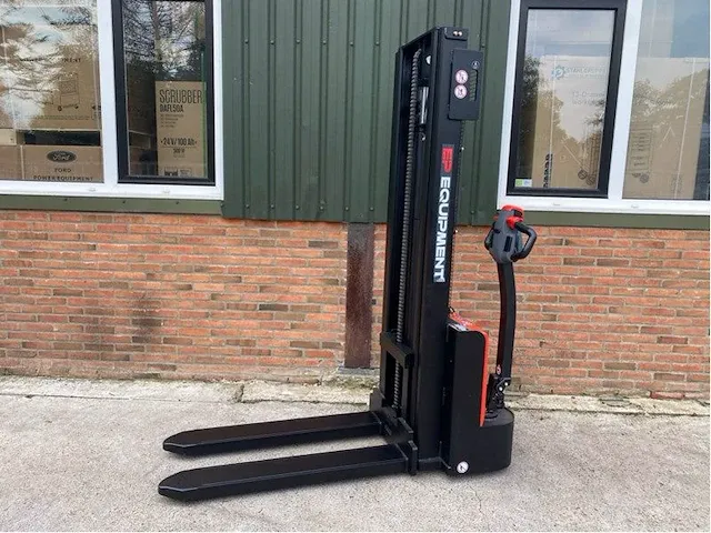Elektrische stapelaar - afbeelding 13 van  17