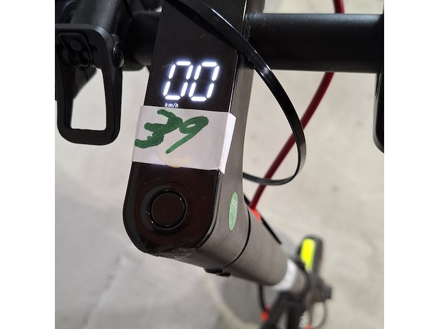 Elektrische step, iscooter - afbeelding 11 van  14