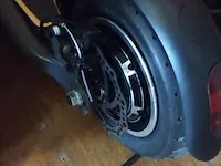 Elektrische step met 10 inch wielen, zwart, bouwjaar 2022 - afbeelding 2 van  2