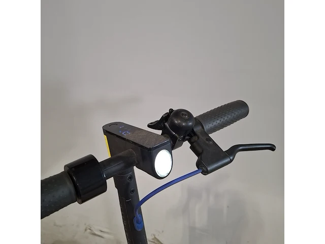 Elektrische step, mi, 3, 2021 - afbeelding 2 van  10