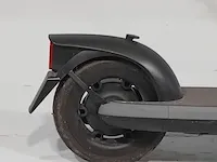 Elektrische step ninebot, 051402e, bouwjaar 2023 - afbeelding 4 van  10