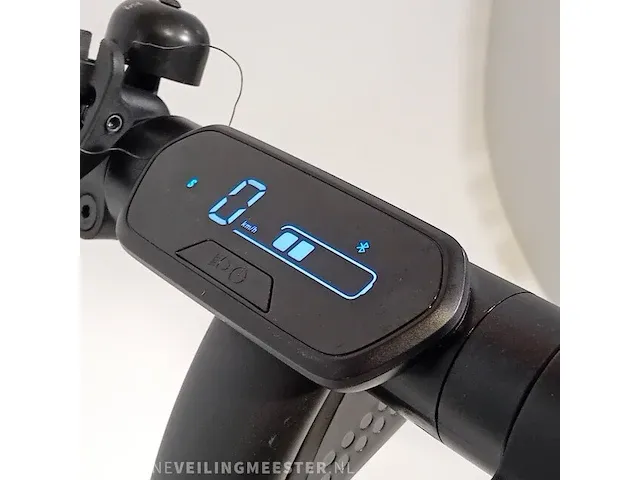 Elektrische step ninebot, 051402e, bouwjaar 2023 - afbeelding 6 van  10