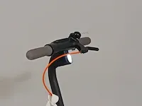Elektrische step ninebot, 051402e, bouwjaar 2023 - afbeelding 7 van  10