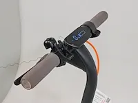 Elektrische step ninebot, 051402e, bouwjaar 2023 - afbeelding 9 van  10