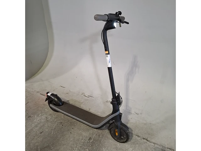 Elektrische step, ninebot, e2, 2023 - afbeelding 8 van  14