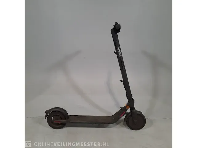Elektrische step ninebot, e25e - afbeelding 1 van  13