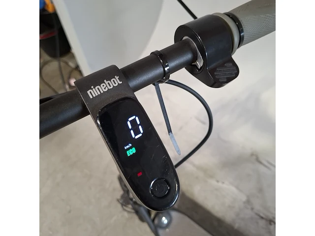Elektrische step, ninebot, f25e, 2022 - afbeelding 9 van  12