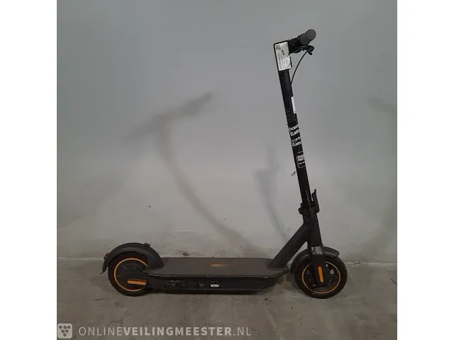 Elektrische step ninebot, g30p - afbeelding 1 van  13
