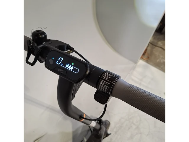 Elektrische step, ninebot, kickscooter e2, 2024 - afbeelding 3 van  15