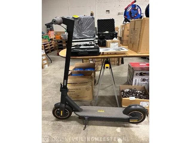 Elektrische step ninebot, max g30 - afbeelding 1 van  9
