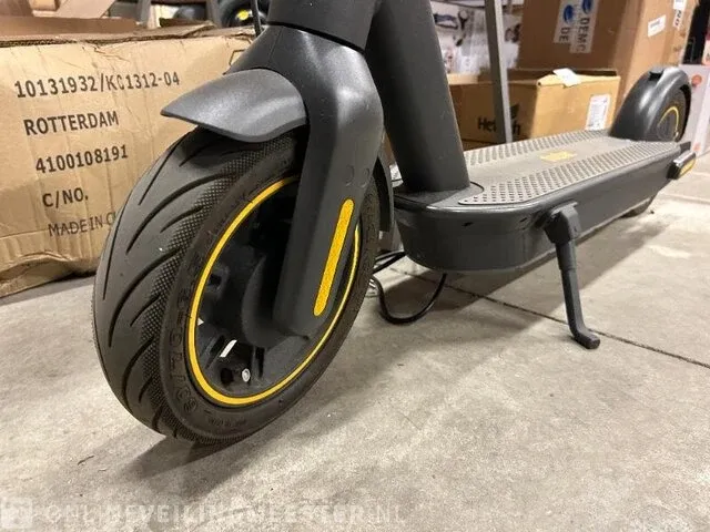 Elektrische step ninebot, max g30 - afbeelding 9 van  9